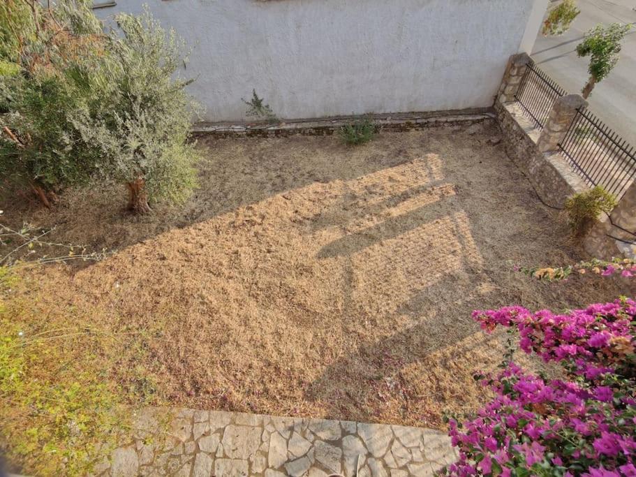 Στούντιο Σε Πέτρινο Σπίτι, Κοντά Σε Παραλία Apartment Kyparissia Ngoại thất bức ảnh